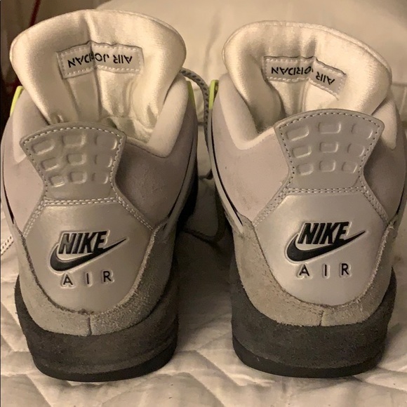 Jordan Retro 4βs Sneakers - Picture 9 of 10